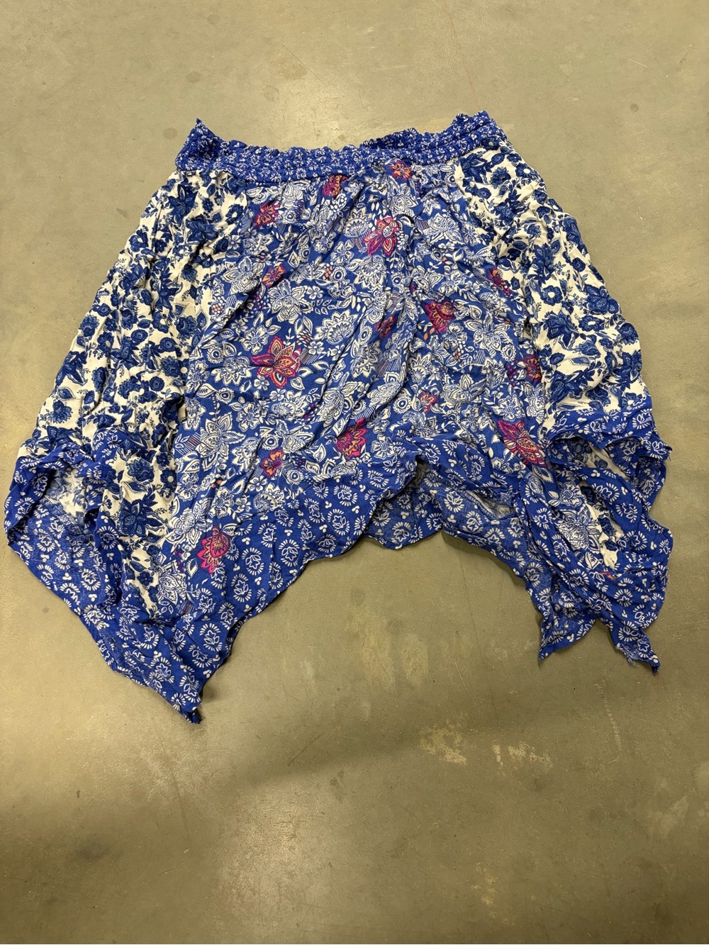Vintage Y2K asymmetrical Boho Floral Handkerchief Hem Skirt - Blue